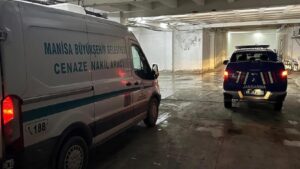 Manisa'da yüksek gerilim hattına kapılan 20 yaşındaki işçi hayatını kaybetti