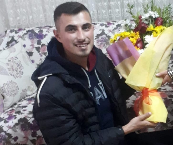 Osmaniye'de Yolda temizlik çalışması yapan işçilere araç çarptı: 1 işçi hayatını kaybetti 1 Yolda temizlik çalışması yapan işçilere araç çarptı: 1 işçi hayatını kaybetti