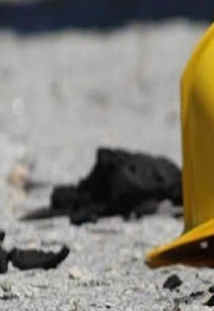 Kırıkkale'de fabrika çatısının montajı sırasında düşen 48 yaşındaki işçi hayatını kaybetti