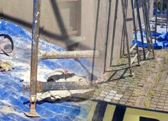 Samsun'da boya yaparken 3. kattan düşen işçi yaşam savaşı veriyor! 1
