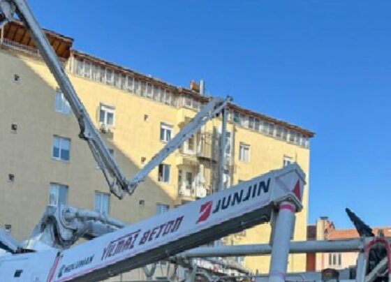 Uşak'ta beton pompasının altında kalan 29 yaşındaki işçi hayatını kaybetti 1