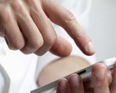 Çalışanın mesajlarını okuyan patron para ödeyecek!