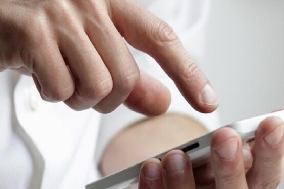 Çalışanın mesajlarını okuyan patron para ödeyecek!