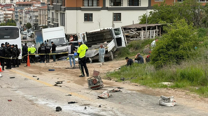 Ankara'da kamyonetin altında kalan 2 ASKİ işçisi hayatını kaybetti