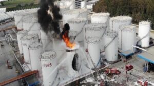 Mersin’deki Aves Enerji Dolum Tesisindeki yangında 1 işçi hayatını kaybetti