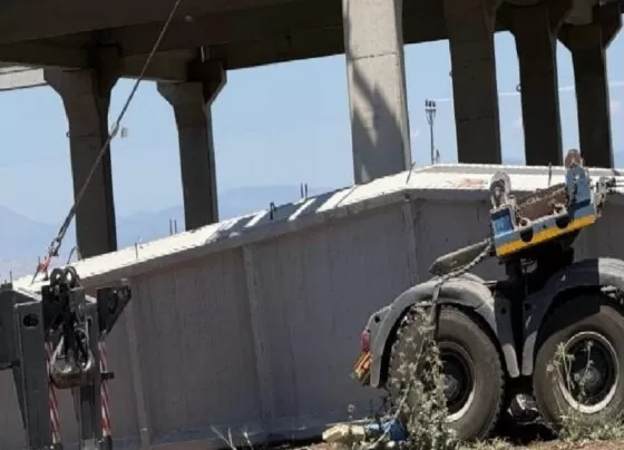 Diyarbakır’da 15 tonluk beton blok devrildi: 1 işçi hayatını kaybetti, 1 işçi ağır yaralı