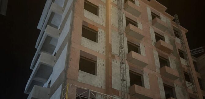 Hatay'da inşaattan düşen 44 yaşındaki işçi hayatını kaybetti