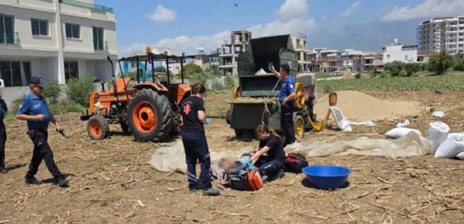 Hatay'da tarım makinesine sıkışan 24 yaşındaki işçi hayatını kaybetti