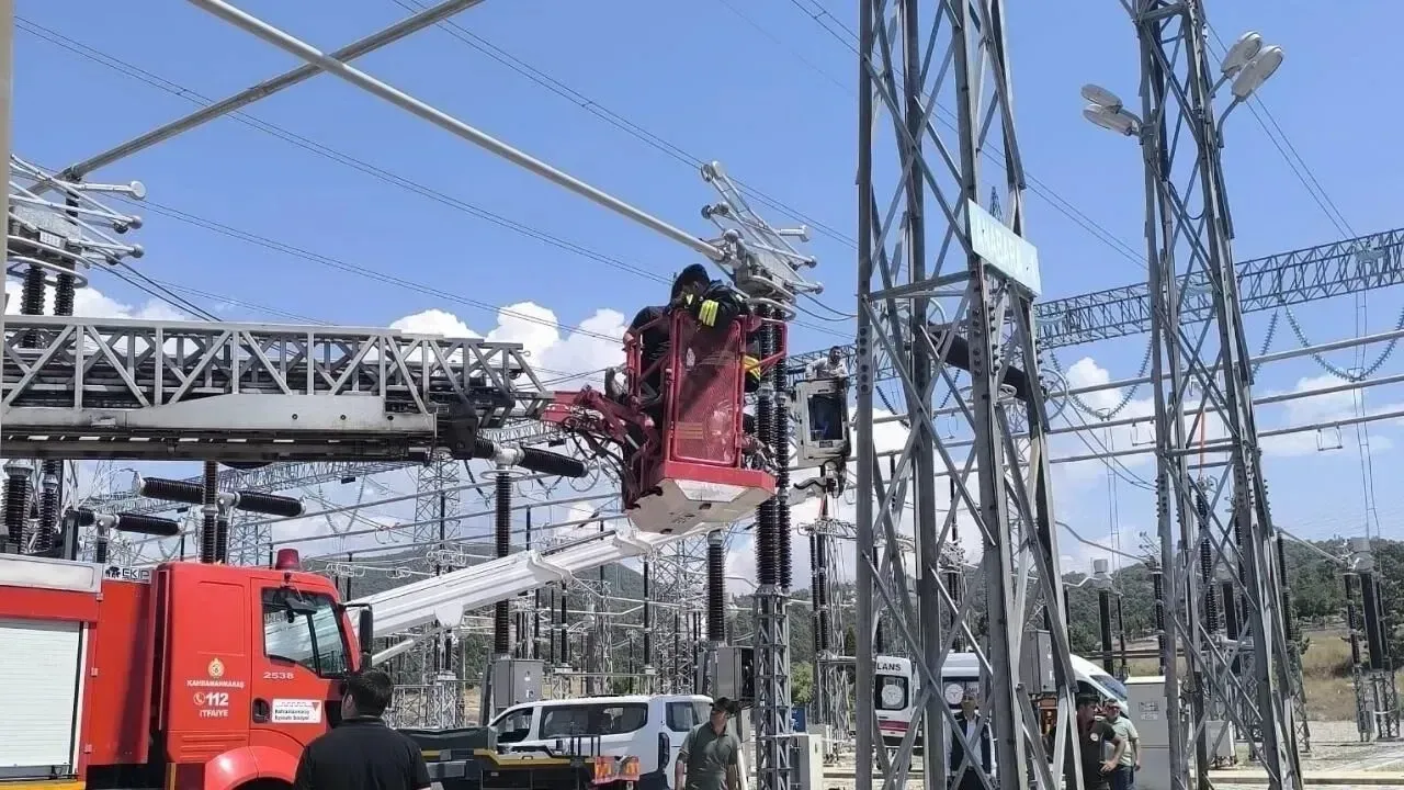 Kahramanmaraş’ta elektrik akımına kapılan işçi hayatını kaybetti 2 Kahramanmaraş’ta elektrik akımına kapılan işçi hayatını kaybetti 1