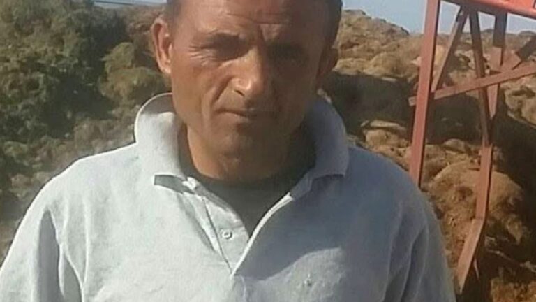 Manavgat'ta çöp kamyonunun altında kalan 49 yaşındaki işçi hayatını kaybetti 24 Manavgat’ta çöp kamyonunun altında kalan 49 yaşındaki işçi hayatını kaybetti