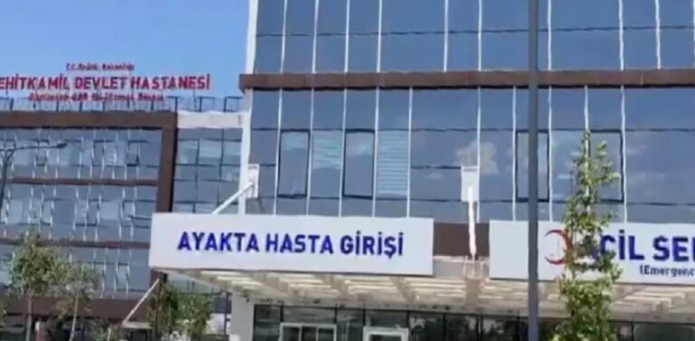 Gaziantep’te silindir makinesine sıkışan 25 yaşındaki işçi hayatını kaybetti 25 Gaziantep’te silindir makinesine sıkışan 25 yaşındaki işçi hayatını kaybetti