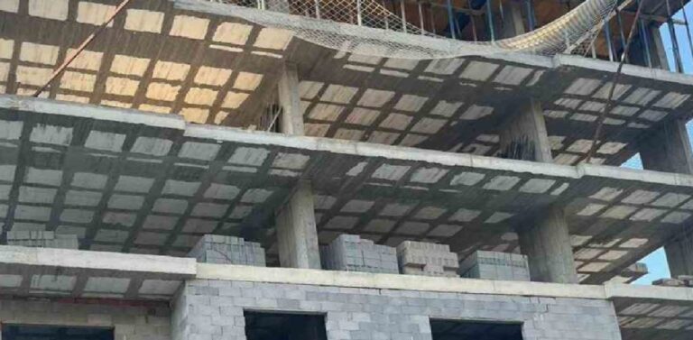 Tarsus’ta inşaat kazalarında 1 kişi hayatını kaybetti, 2 kişi yaralı