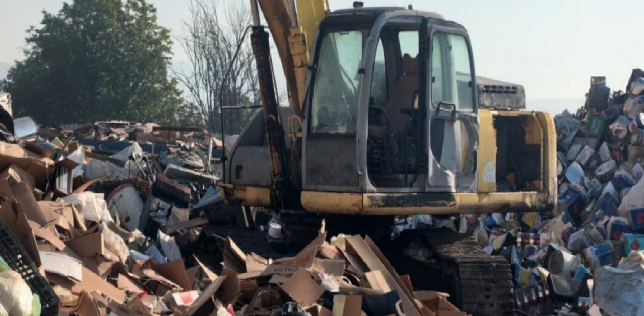 Bursa’da iş makinesiyle hurda arasında kalan 39 yaşındaki işçi hayatını kaybetti