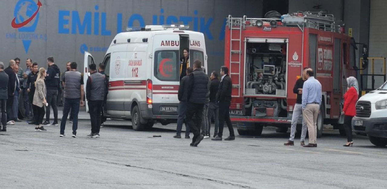 İstanbul’da trafik kazasında işçi hayatını kaybetti 1 İstanbul’da trafik kazasında işçi hayatını kaybetti 1